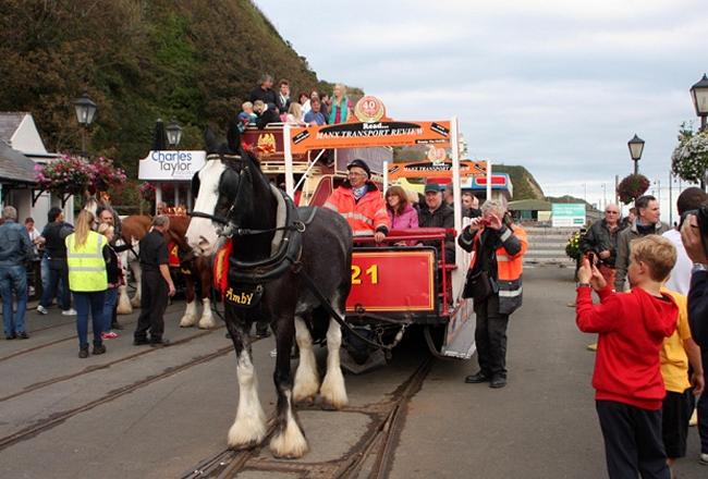 [Image: horsetram1.jpg]