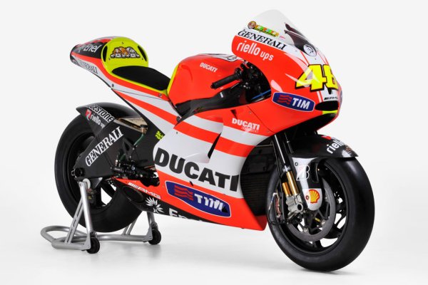 [Image: ducatiauction12.jpg]