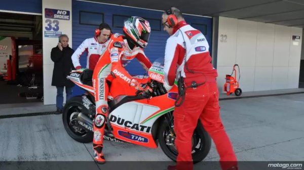 [Image: ducatijereztest1.jpg]