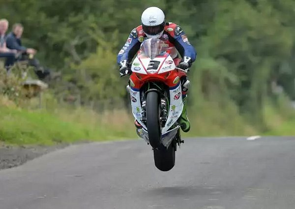 [Image: mickydunlopatarmoy2013.jpg]