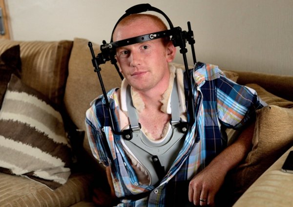 [Image: wdavisonheadbrace.jpg]